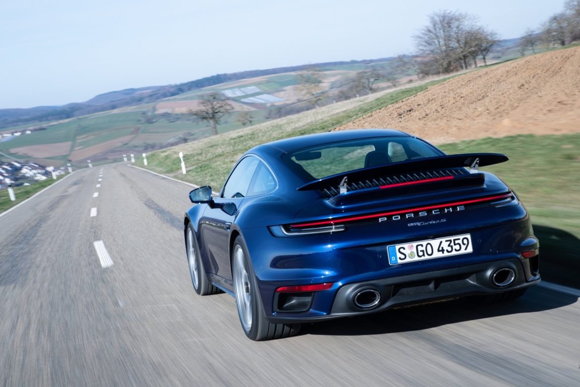 A opta generație Porsche 911 Turbo (992)